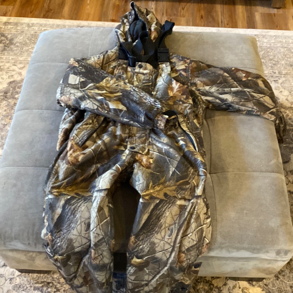 Boys Field and Stream insulated jacket and bibs. Lossy Oak camo